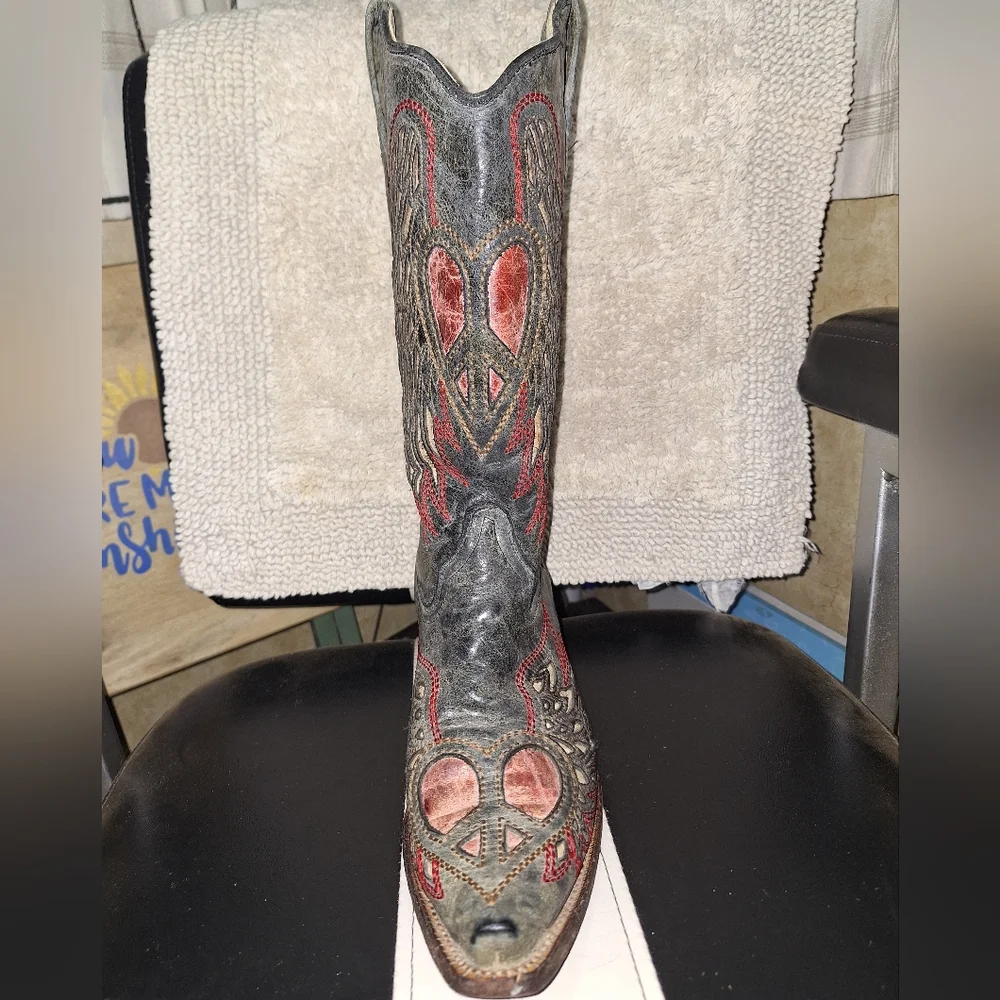 Corral Steel Blue Cowboy Boots with Red and Gray Inlaid Design In A Size 10M. - Picture 2 of 15